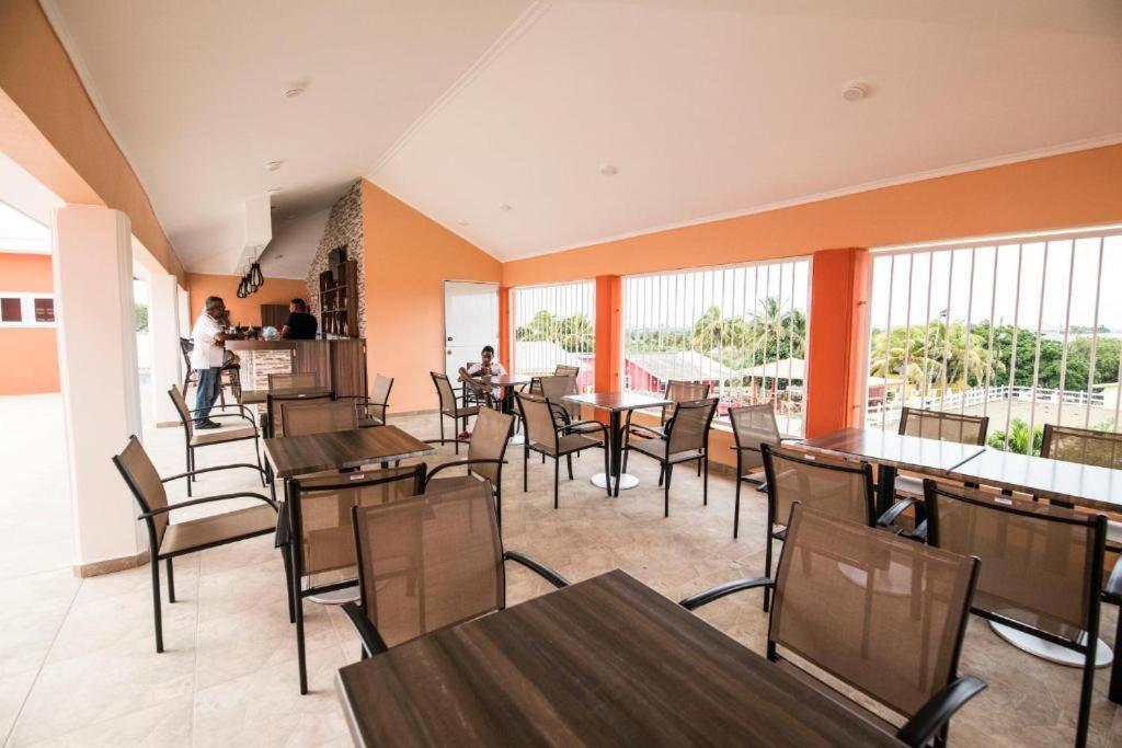 Omira Apartment Suites Βίλλεμσταντ Εξωτερικό φωτογραφία